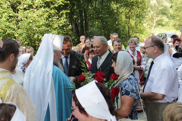 Powitanie arcybiskupa Sawy przez lokalne władze